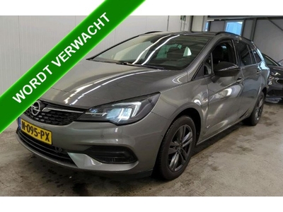 Opel Astra Sports Tourer 1.2 110PK Design & Tech