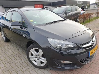 Opel ASTRA SPORTS TOURER-1.7CDTi-Business