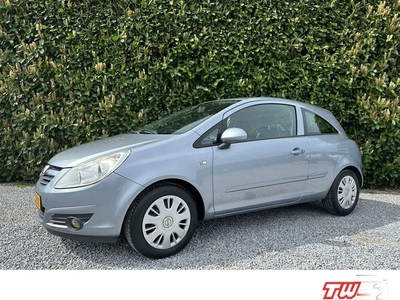 Opel Corsa 1.2 Enjoy NWE APK & KETTING AIRCO