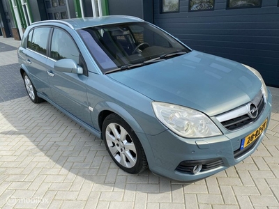 Opel Signum 2.8 V6 Executive 2005 automaat benzine sport