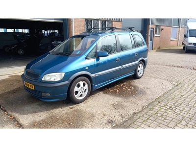 Opel Zafira 1.6-16V Elegance (bj 2001)