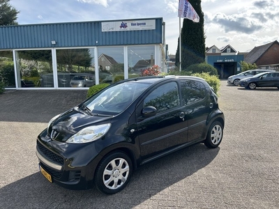 Peugeot 107 1.0-12V Urban Move (bj 2010)