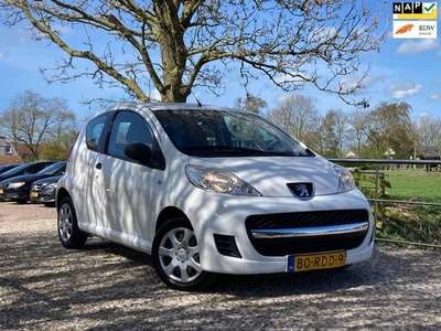 Peugeot 107 1.0-12V XR Nette auto nu € 2.750,-!!!