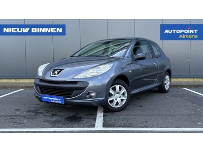 Peugeot 206 + 1.1 XR Airco, Trekhaak, nieuwe APK, nieuwe