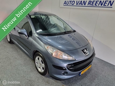 Peugeot 207 1.4-16V XS