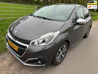 Peugeot 208 1.2 PureTech Allure dealer onderhouden en 1ste