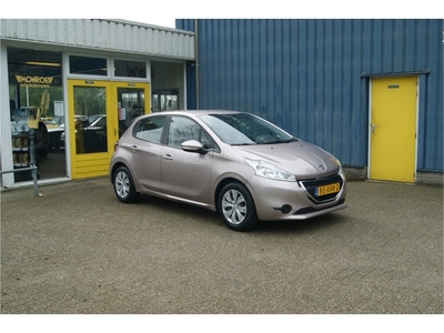 Peugeot 208 1.2 VTi Active, Airco, Navi, Nieuwe Riem!!!