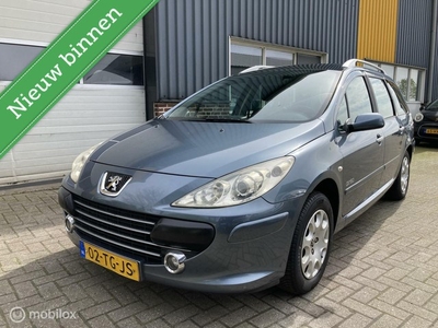 Peugeot 307 SW 1.6-16V TREKHAAK!