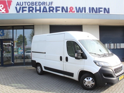 Peugeot Boxer 330 2.0 BlueHDI L2H2 Pro NAVIGATIE CLIMAT