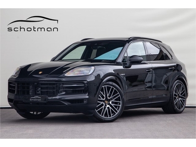 Porsche Cayenne 3.0 E-Hybrid Facelift, Pano