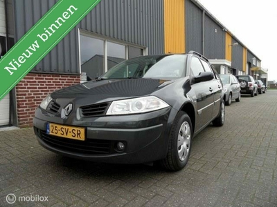 Renault Mégane Grand Tour - Mégane 1.4-16V Expression