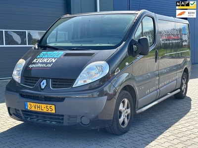 Renault Trafic 2.5 dCi T29 L2H1 DC Export Bus!