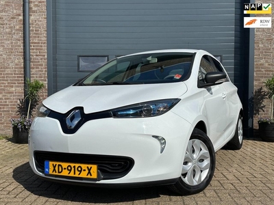 Renault ZOE R90 Life 41 kWh €2000,- subsidie, Navi, Pdc