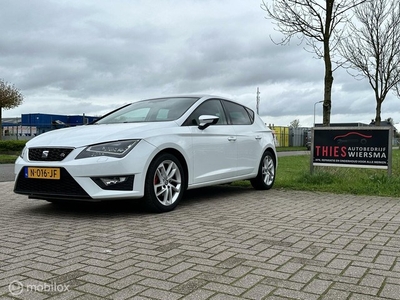 Seat Leon 1.4 TSI FR /panorama/cruise/navi/stoel vw/