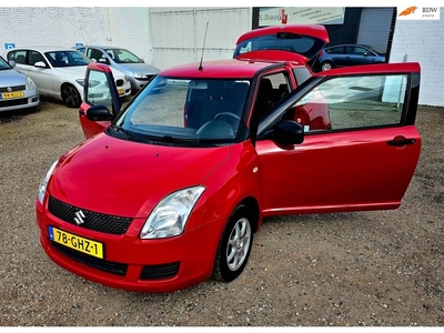 Suzuki Swift 1.3 Base ZEER NETJES RIJKLAAR