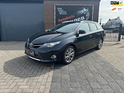 Toyota Auris Touring Sports 1.8 Hybrid Executive