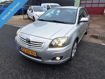 Toyota Avensis 2.0 D-4D Luna GERESERVEERD!!!!!!!!!