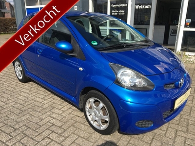 Toyota Aygo 1.0-12V 5Drs Blue. Zeer mooie wagen. Nw APK