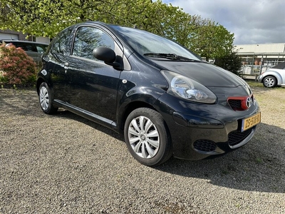 Toyota Aygo 1.0-12V Access. Koppeling slecht ! Wel rijdbaar