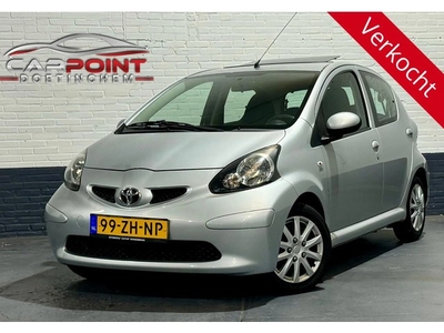 Toyota Aygo 1.0-12V + schuifdak* 5 deurs (bj 2008)