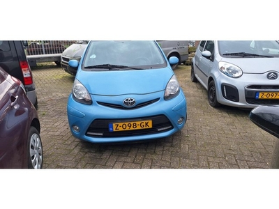 Toyota Aygo 1.0 VVT-i Dynamic Orange