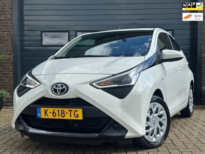 Toyota Aygo 1.0 VVT-i x-play Apple Carplay, Airco