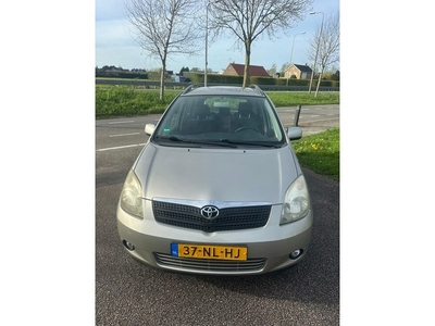 Toyota COROLLA VERSO (bj 2003)