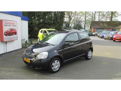 Toyota Yaris 1.0 VVT-i Sol MMT