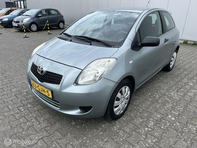 Toyota Yaris 1.3 VVTi Terra lichte schade zie foto