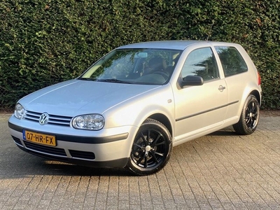 Volkswagen Golf 1.4-16V Trendline Airco NAP