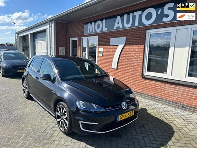 Volkswagen Golf 1.4 TSI GTE , Leer , Navigatie