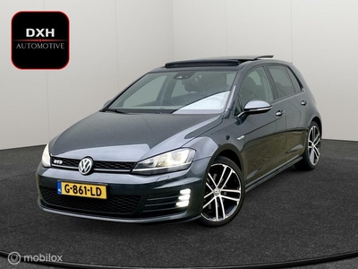 Volkswagen Golf 2.0 TDI GTD DSG PANO SPORT&SOUND LEDER