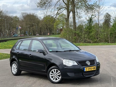 Volkswagen Polo 1.2-12V 69PK+ United / 2008 / Nieuwe Apk