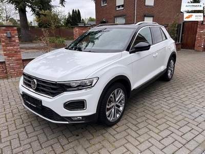 Volkswagen T-Roc 2.0 TSI 4Motion Sport 190pk DSG Pano Leer