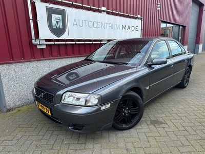 Volvo S80 2.5T Graphite // 210PK // Clima // PDC //