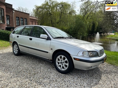 Volvo V40 1.6 AIRCO *APK:04-2025*