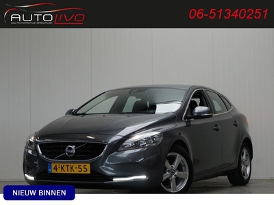 Volvo V40 1.6 D2 Momentum NL AUTO! HEEL NETJES! NAVI CLIMA