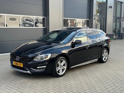 Volvo V60 2.4 D6 AWD Plug-In Hybrid Summum (bj 2013)