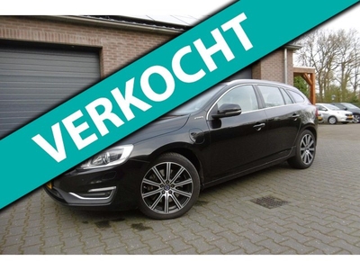 Volvo V60 2.4 D6 Twin Engine R-Design NAVI ECC LEER 2015