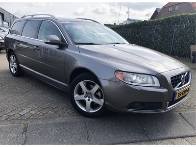 Volvo V70 2.4D 176pk Automaat Summum