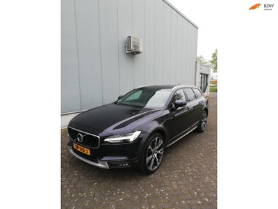 Volvo V90 Cross Country 2.0 D5 AWD Pro Full Option dealer