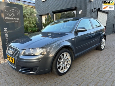 Audi A3 1.6 Attraction Pro Line - Airco - Cruise