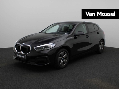 BMW 1-serie 116i | APPLE CARPLAY | STOELVERWARMING | CLIMATE CONTROL | CRUISE CONTROL | PARKEERSENSOREN VOOR + ACHTER | NAVIGATIE | ANDROID AUTO | LICHTMETALEN VELGEN |