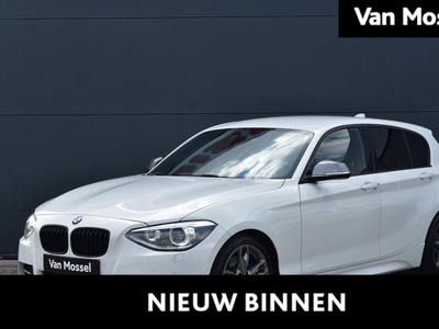 BMW 1-serie M135i xDrive High Executive 320pk | Harman & Kardon | Navigatie | Stoelverwarming | Leder | Parkersensoren