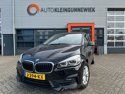 BMW 2 Serie Gran Tourer 216i 7p. Executive NL-Auto 1e eigenaar / Trekhaak / Electr. achterklep / Navi / Head-up display / Led verlichting