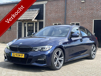 BMW 3-serie 320i High Executive M-Sport Edition Camera Glazen Dak