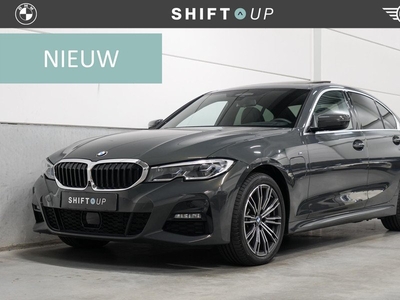 BMW 3-serie 330e M-Sport | Schuifdak | Head Up | CoPilot | Harman Kardon | Lederen Dashboard