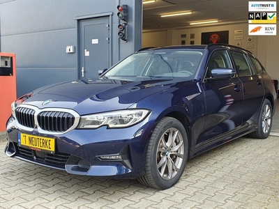 BMW 3-serie Touring 330e xDrive Sport Line Individual / ACC / HUD / 360 CAM / HK SOUND / LASER / CARPLAY / KEYLESS / MEMORY SEATS!