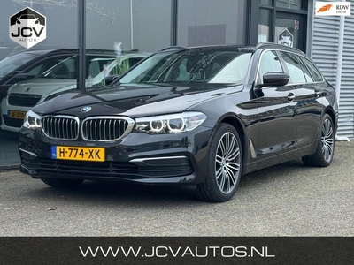 BMW 5-serie Touring 530i High Executive 19 INCH/HUD/LEER