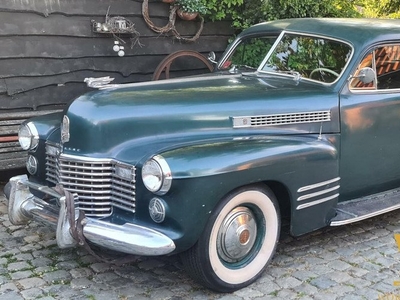 Cadillac sedan model 62 1941